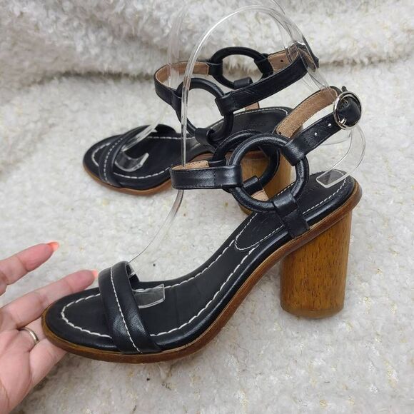 Bernardo Strappy Leather Wooden Heeled‎ Sandals sz 6 - Picture 6 of 8